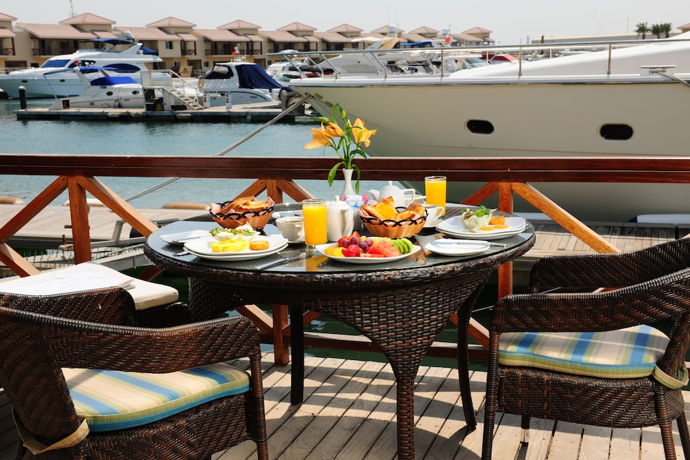 Al Bander Hotel & Resort — снимок 13