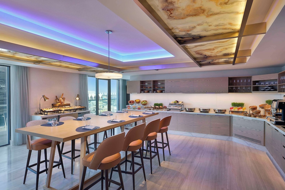 Hilton Abu Dhabi Yas Island — снимок 16