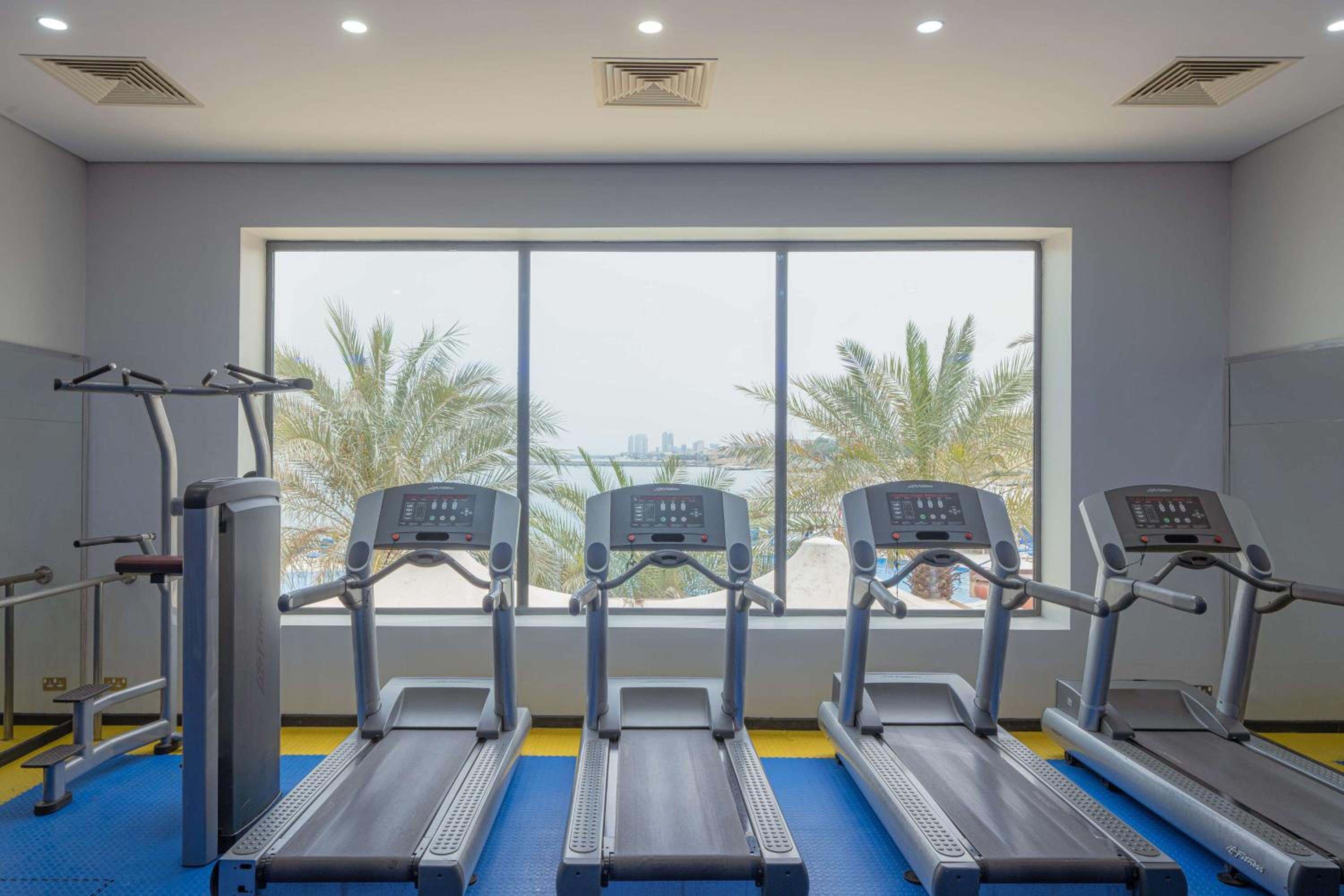 Radisson Blu Hotel, Kuwait — снимок 24