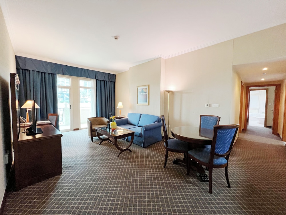 Swissôtel Al Murooj Dubai — снимок 2