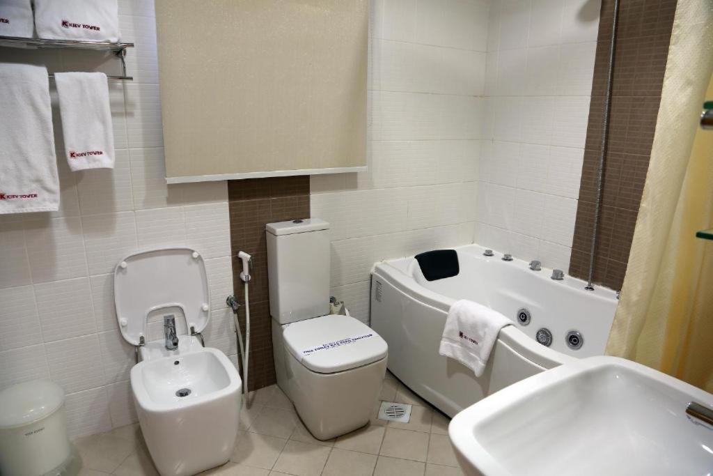 Kiev Tower Hotel Apartments — снимок 27