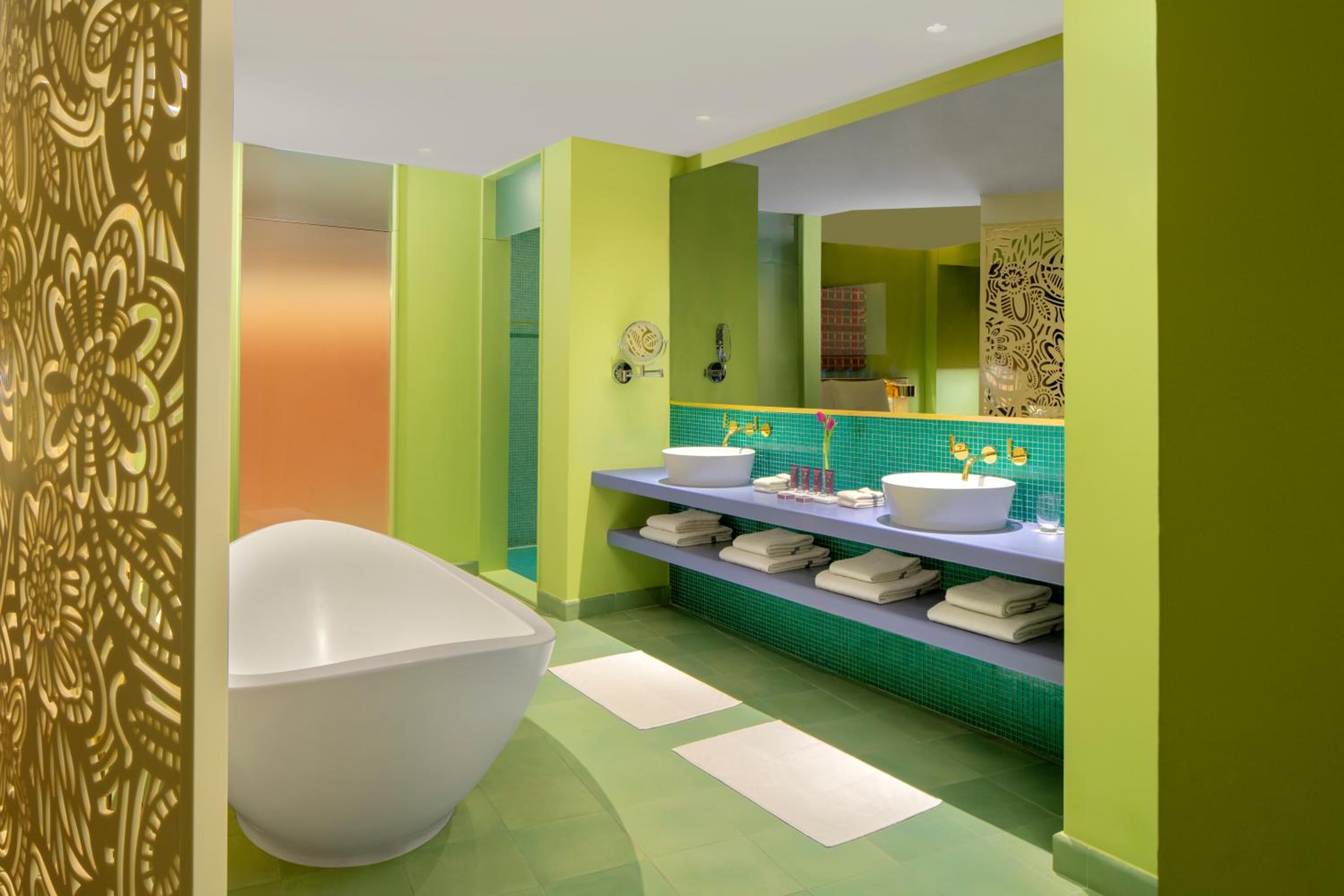 Symphony Style, Kuwait A Radisson Collection Hotel — снимок 14