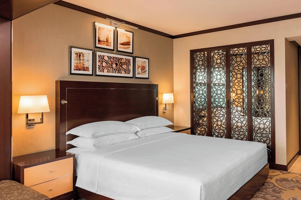 Sheraton Dubai Creek Hotel & Towers — снимок 16