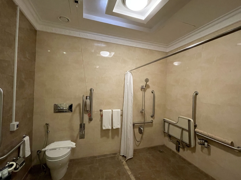 Royal Rose Hotel — снимок 20