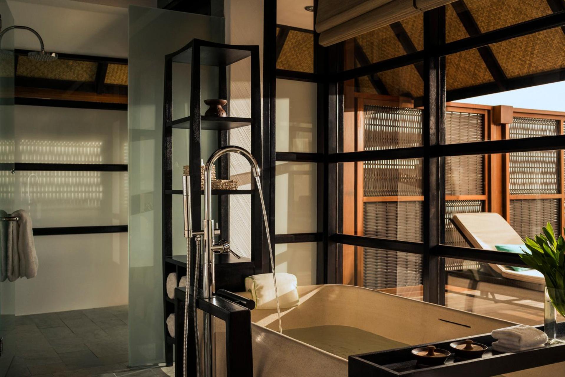 Four Seasons Resort Maldives at Kuda Huraa — снимок 15