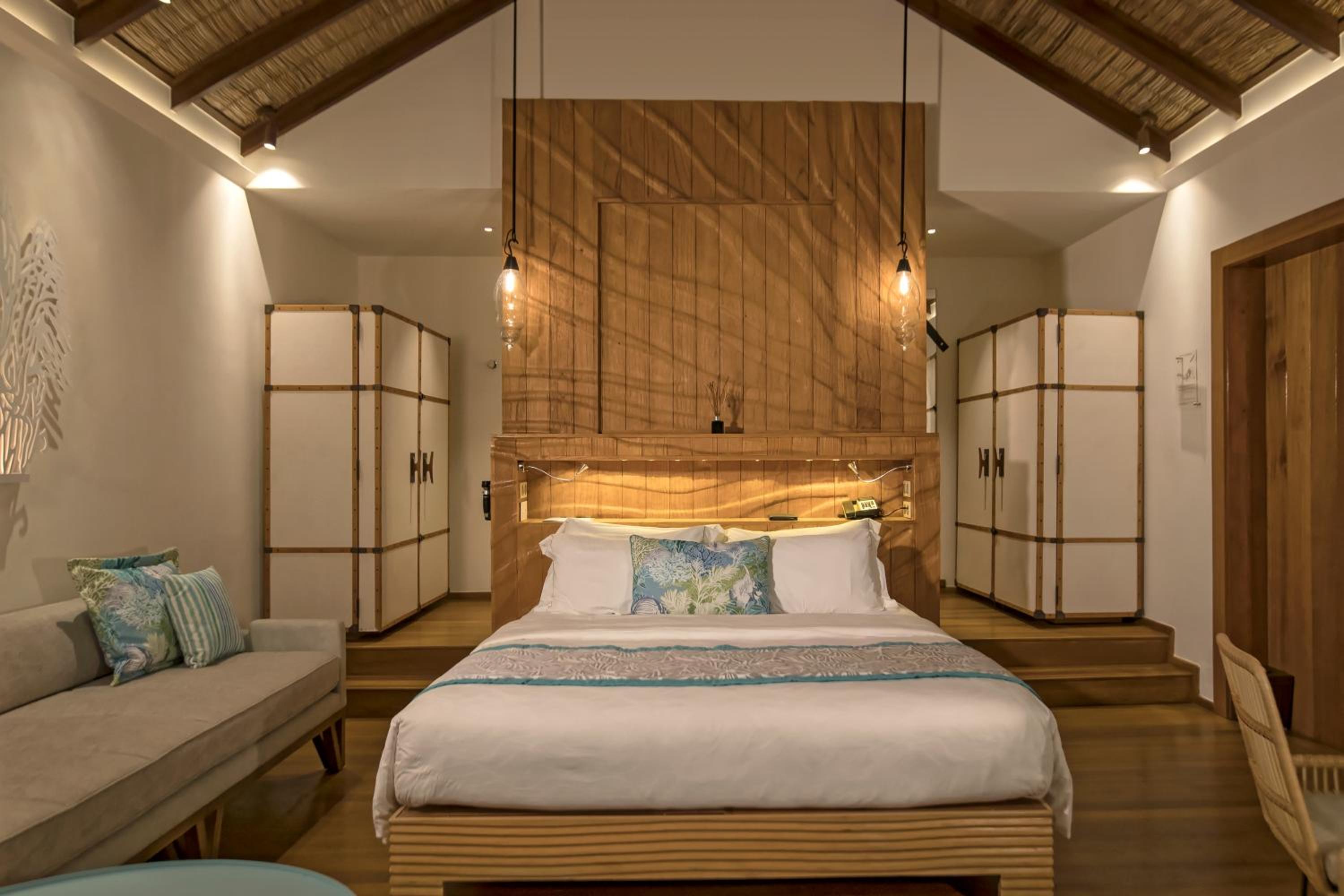 Constance Moofushi Resort — снимок 19