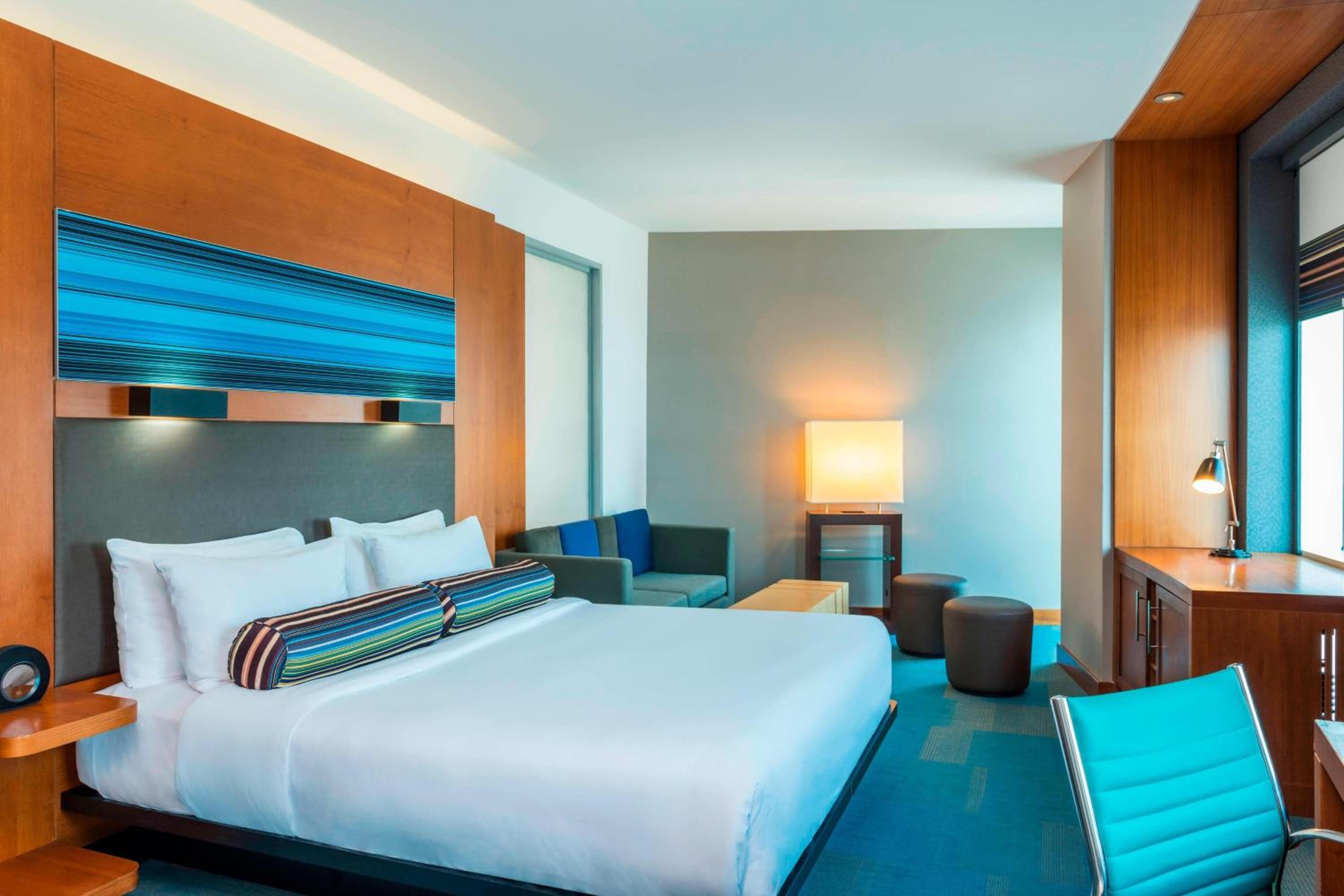 Aloft Abu Dhabi, a Marriott Hotel — снимок 6