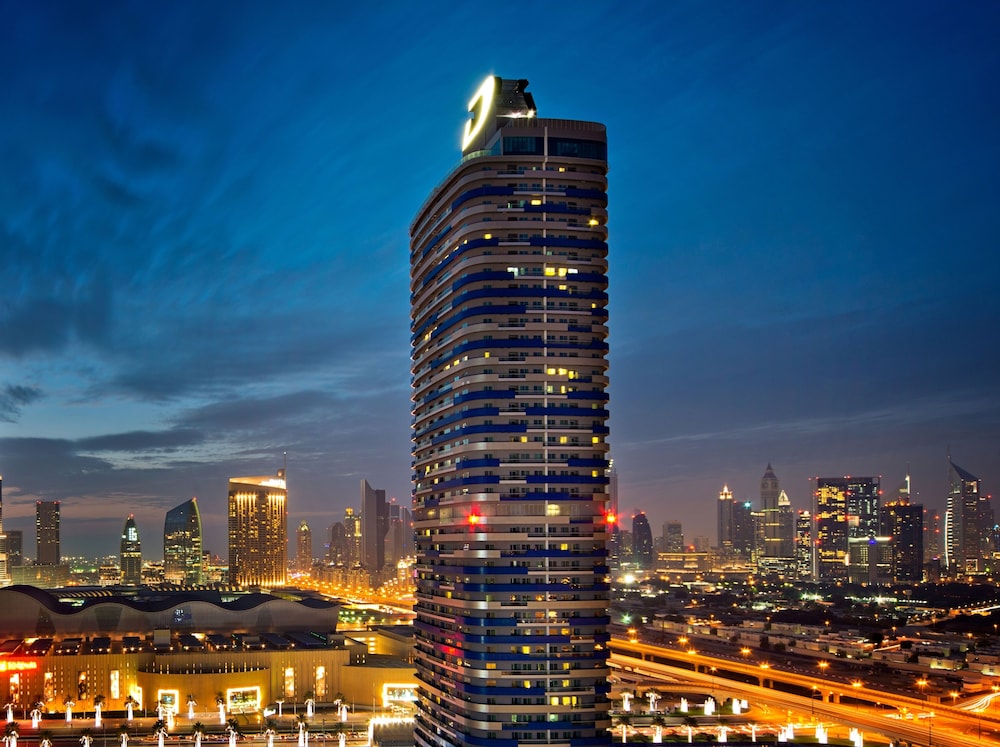 DAMAC Maison Mall Street — вид курорта