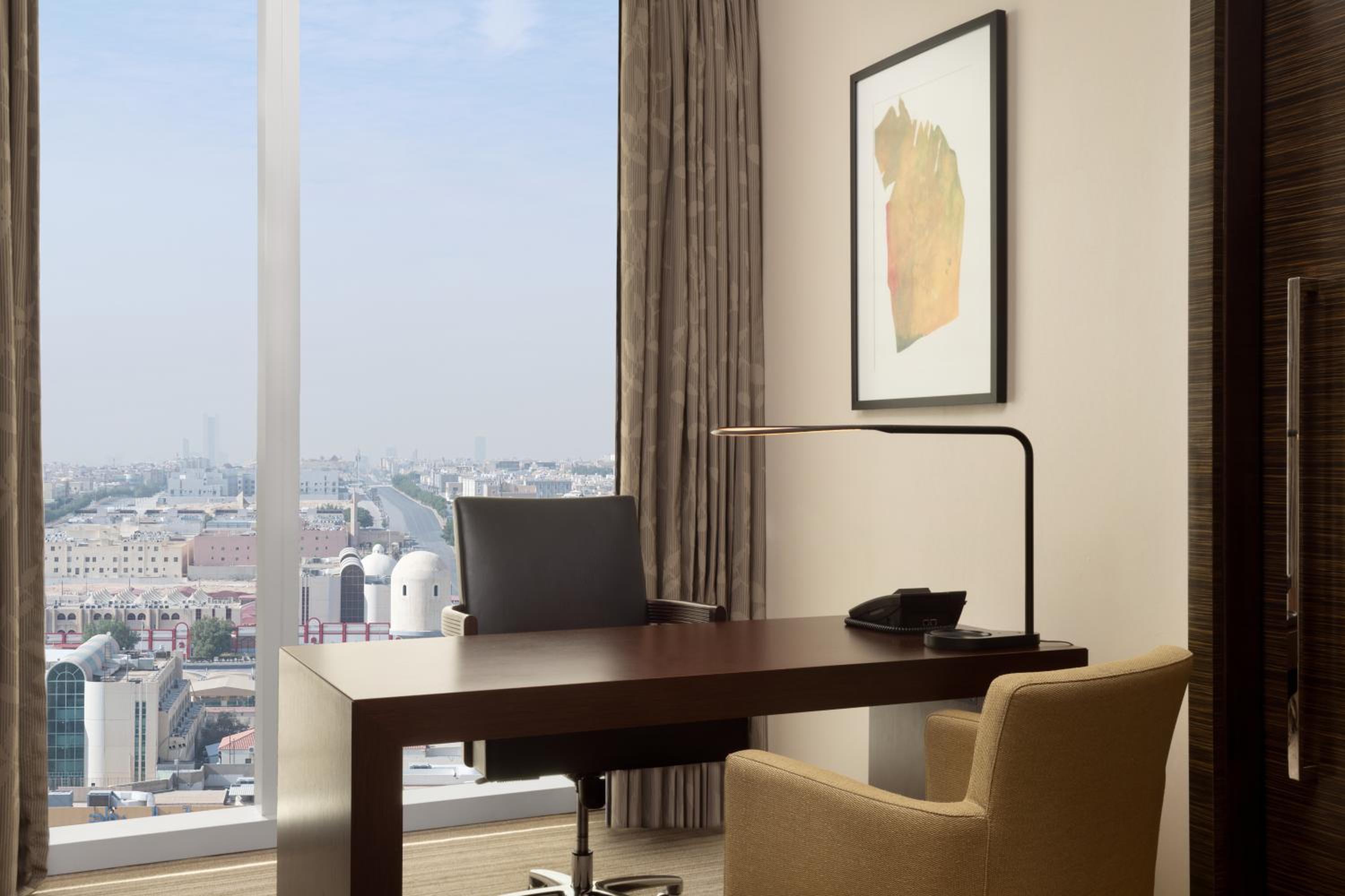 Hilton Riyadh Hotel & Residences — снимок 12