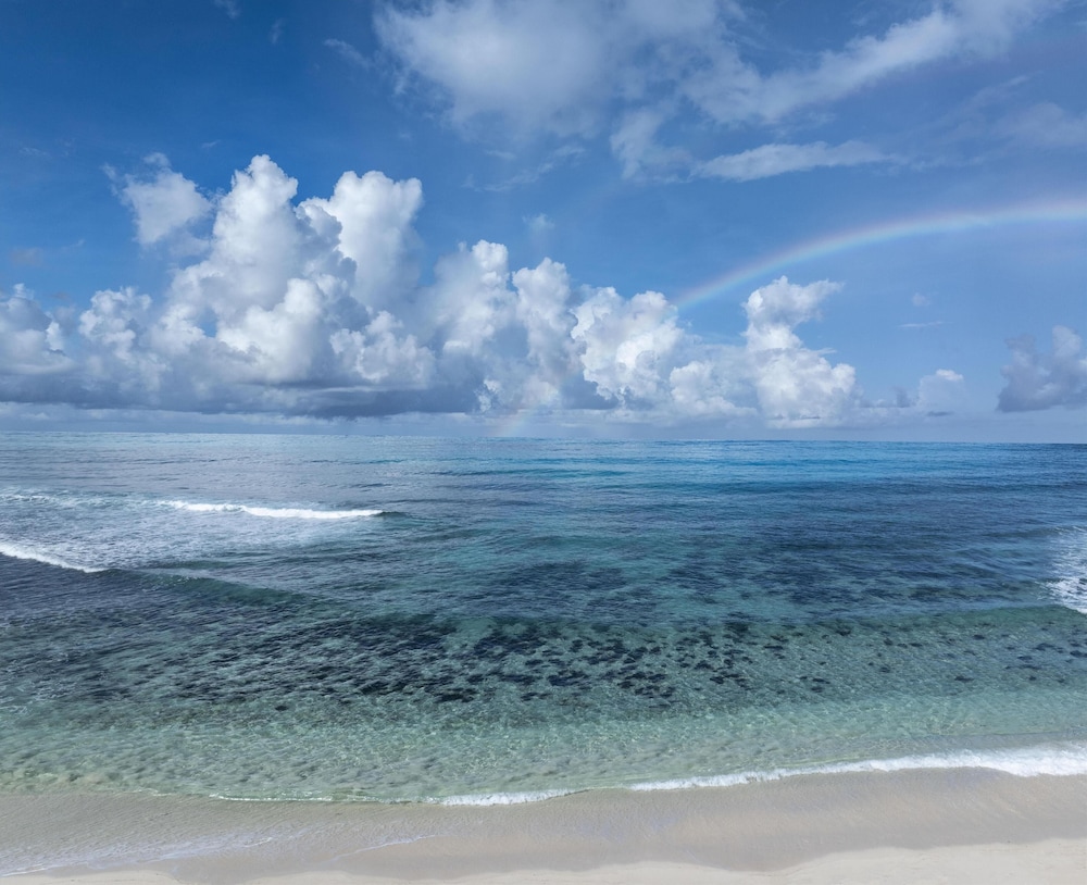 Avani Barbarons Seychelles Resort — снимок 23