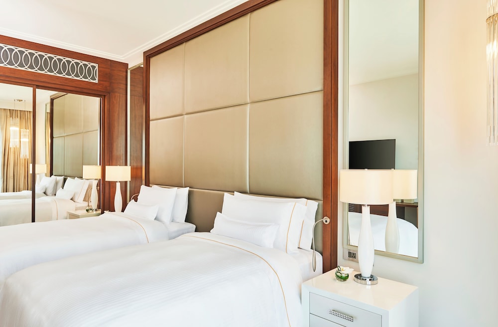 Hilton Dubai Al Habtoor City — снимок 18