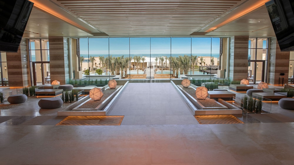 Saadiyat Rotana Resort and Villas — снимок 19