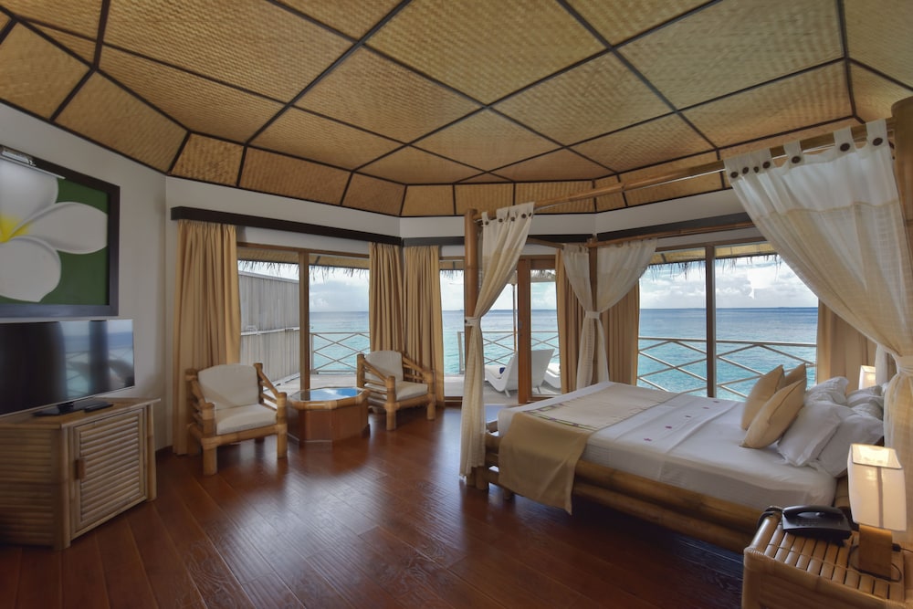 Angaga Island Resort and Spa — снимок 23