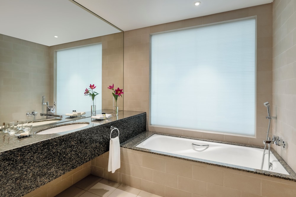 Grand Millennium Al Wahda — снимок 6
