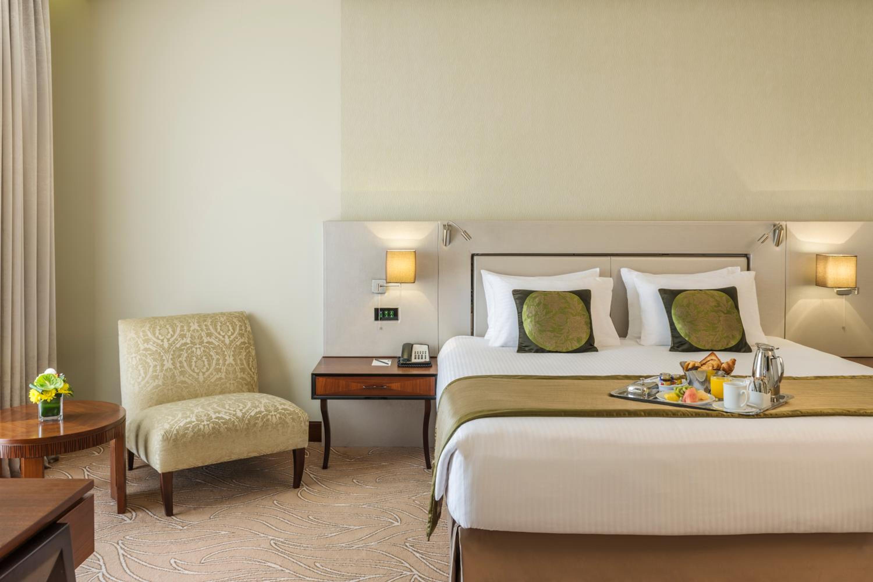 The Tower Plaza Hotel — снимок 25