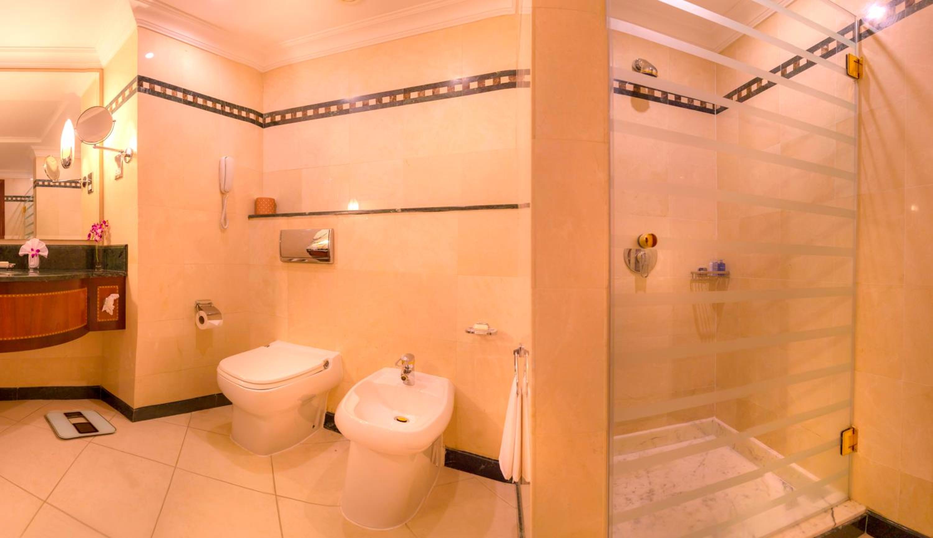 Corniche Hotel Abu Dhabi — снимок 27