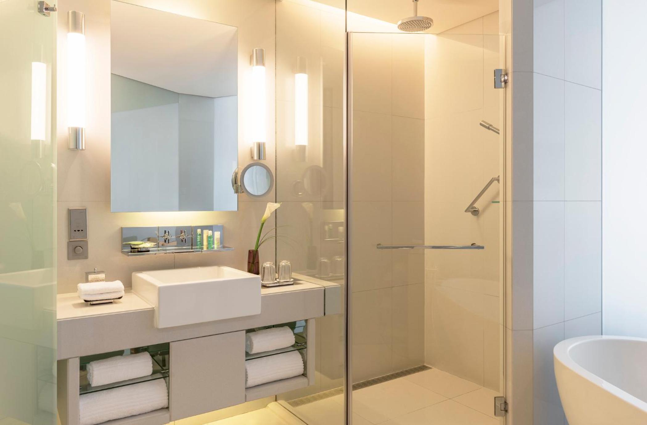 The Westin City Centre Bahrain — снимок 26