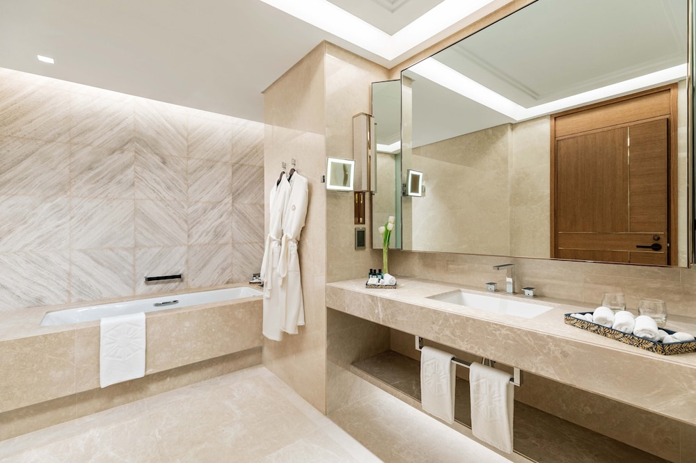 Taj Exotica Resort & Spa, The Palm, Dubai — снимок 9