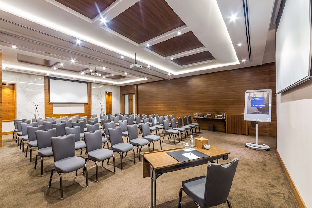 Radisson Blu Hotel Dubai Waterfront — снимок 11