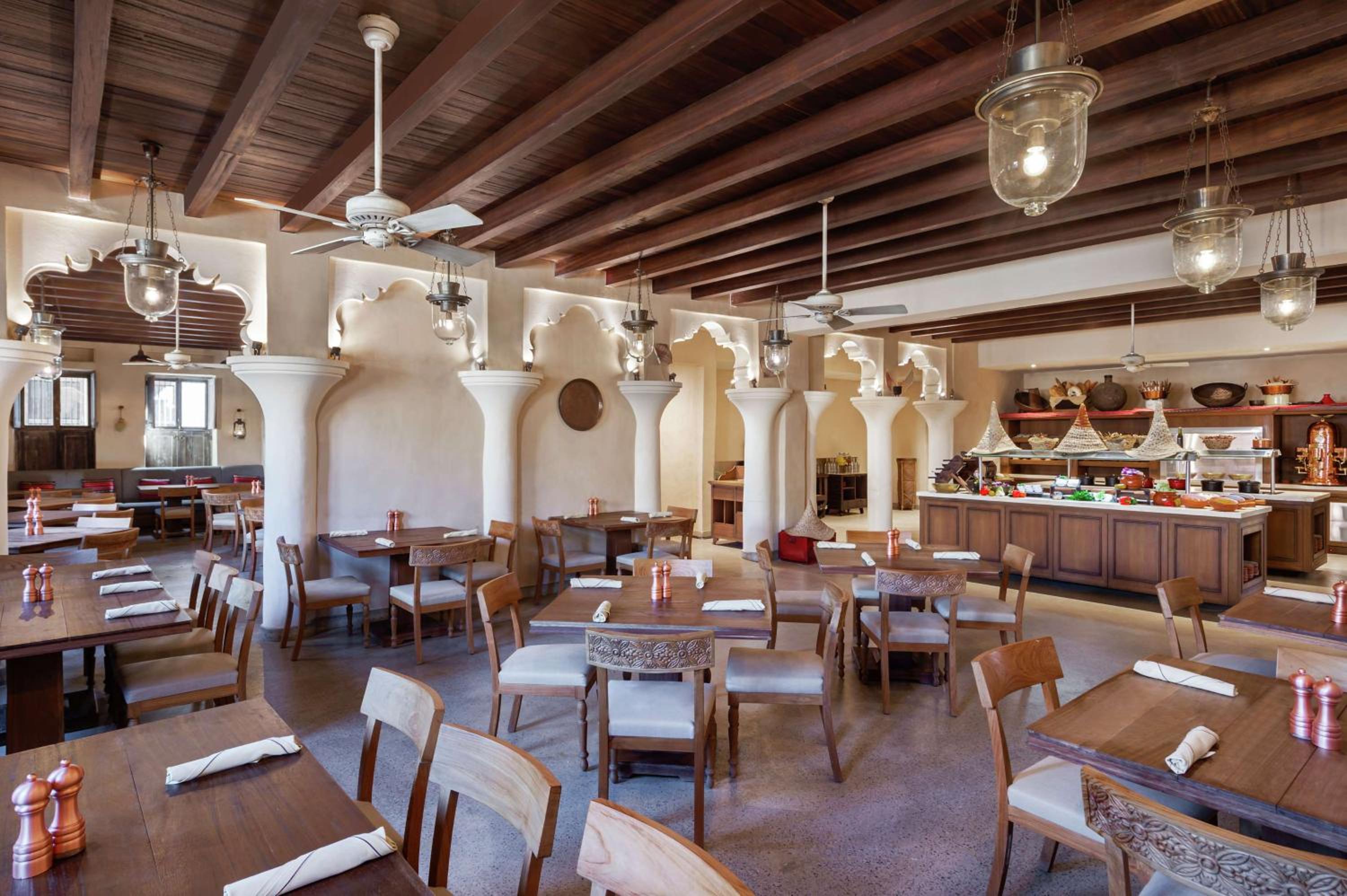 Al Seef Heritage Hotel Dubai, Curio Collection by Hilton — снимок 28
