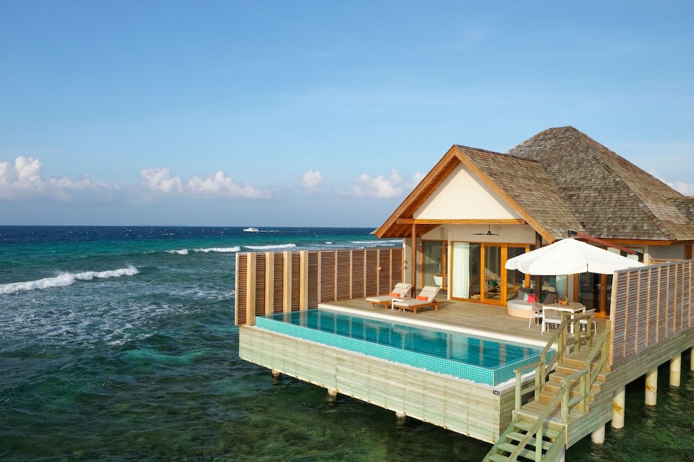 Emerald Faarufushi Resort & Spa — снимок 11