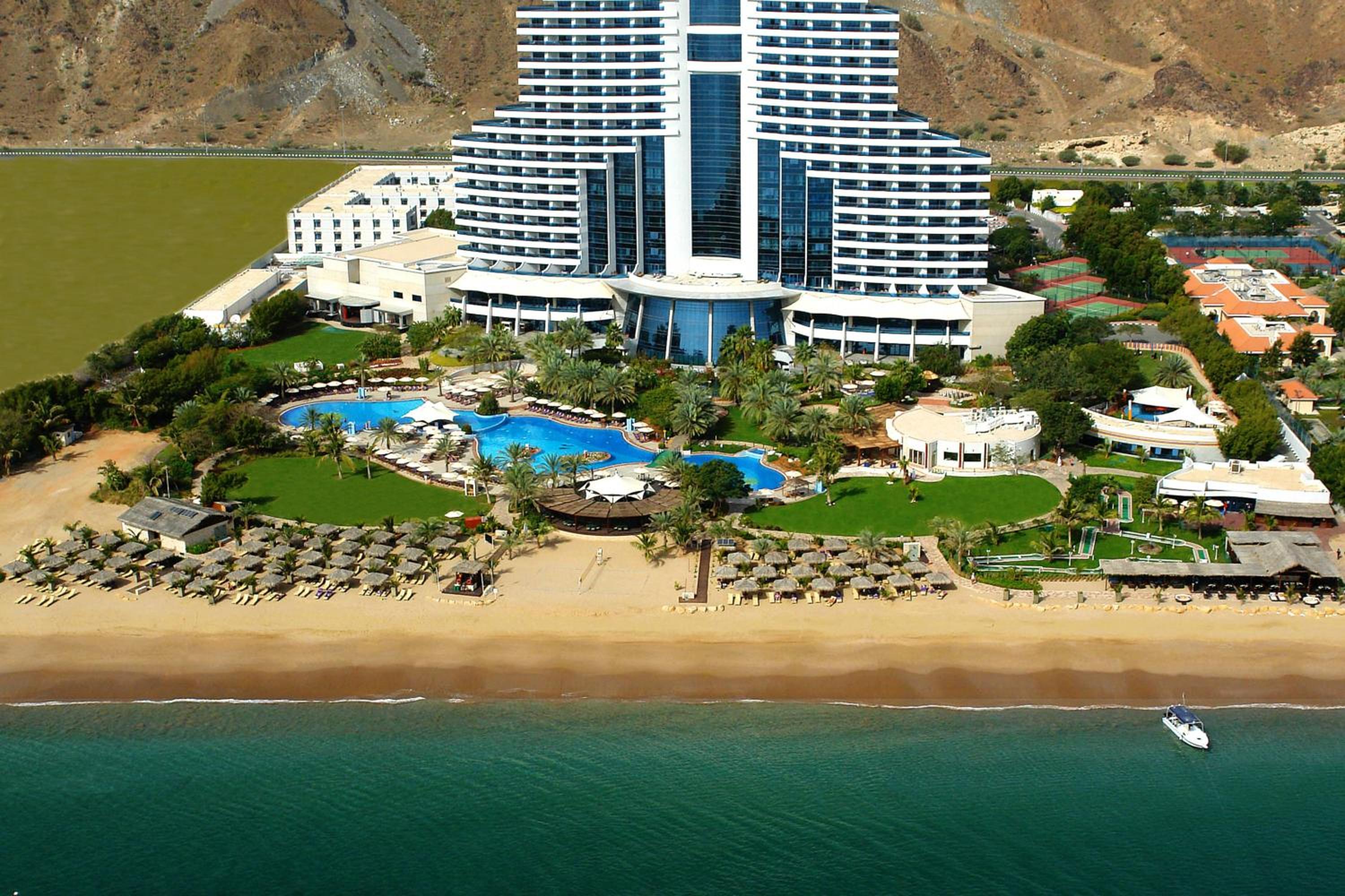 Le Meridien Al Aqah Beach Resort — снимок 27