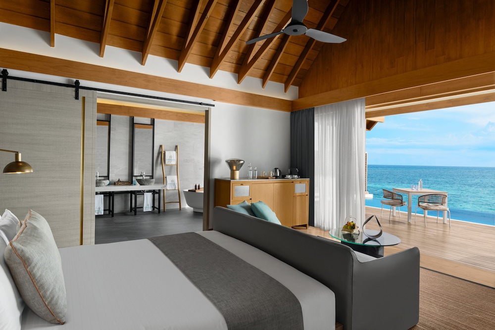 Emerald Faarufushi Resort & Spa — снимок 9