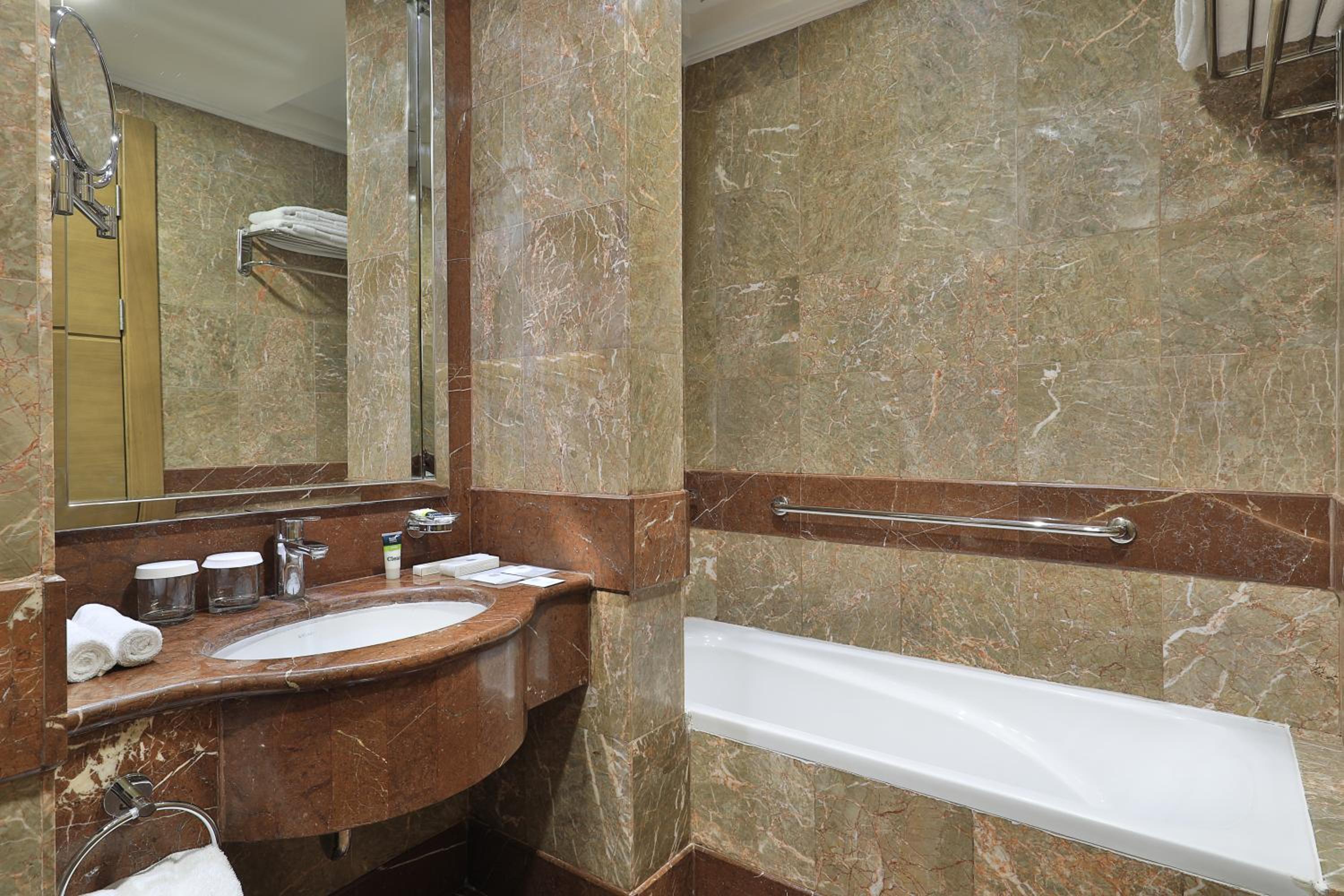 Four Points by Sheraton Makkah Al Naseem — снимок 21