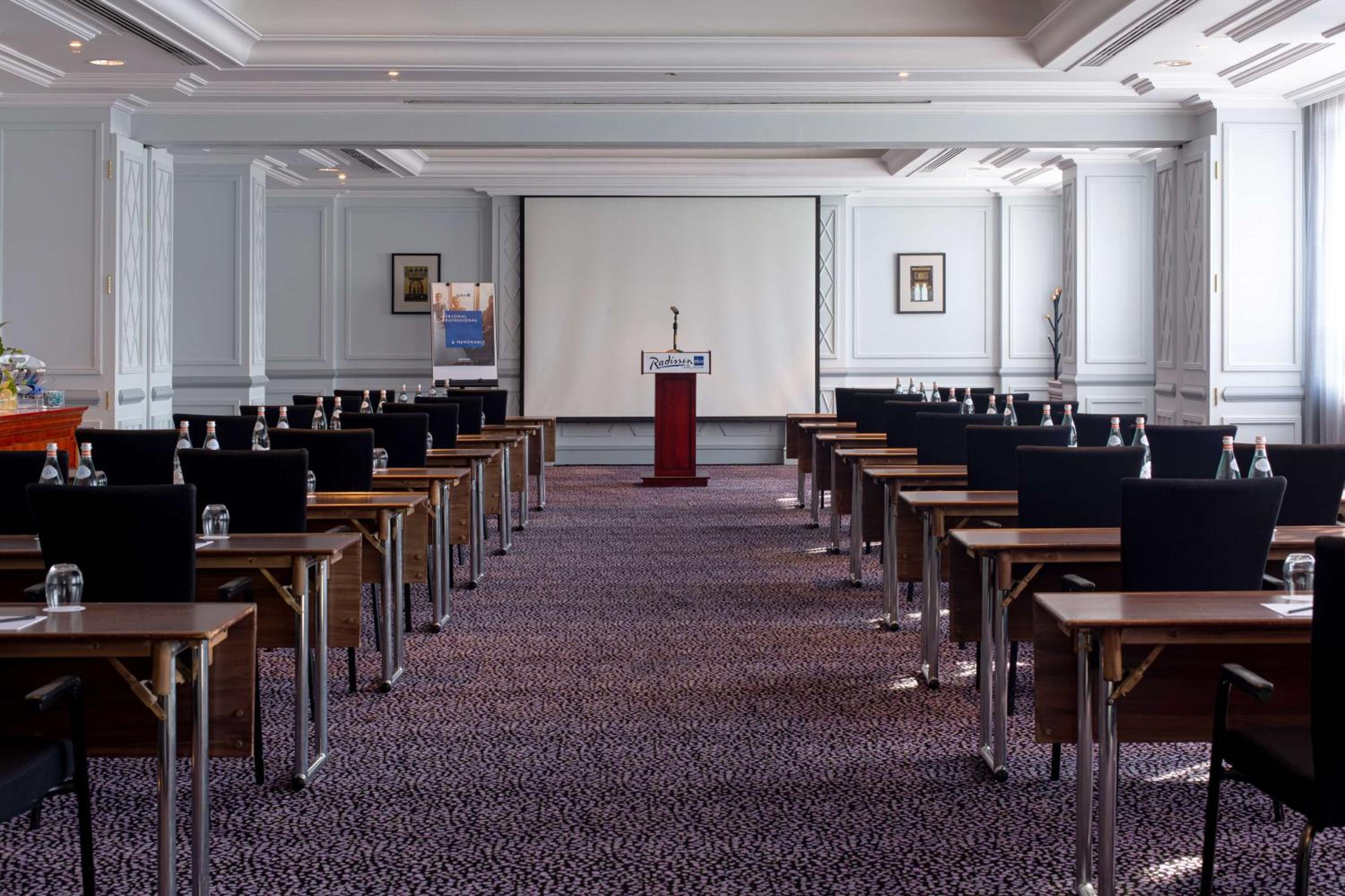 Radisson Blu Hotel, Muscat — снимок 27