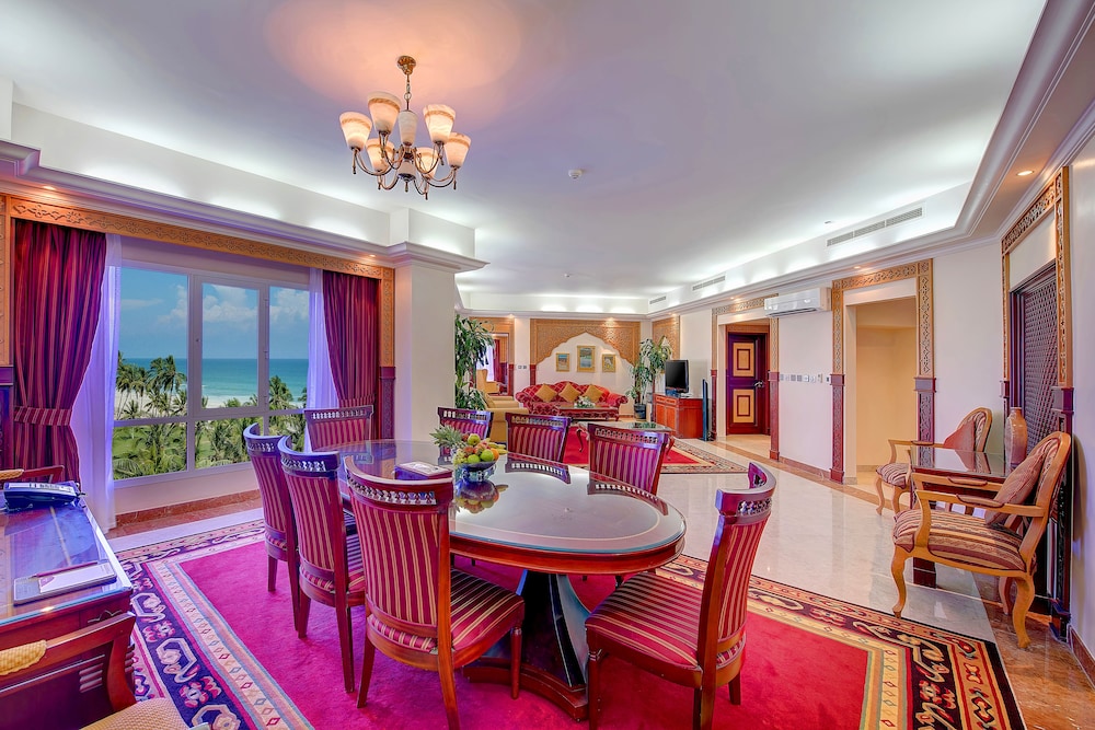 Crowne Plaza Resort Salalah, an IHG Hotel — снимок 13