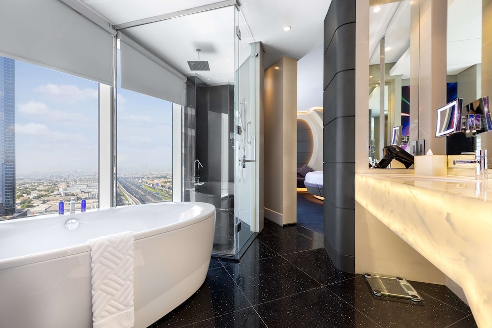 V Hotel Dubai, Curio Collection by Hilton — снимок 26