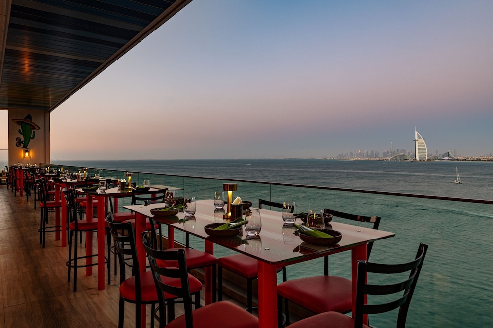 Aloft Palm Jumeirah, a Marriott Hotel — снимок 28