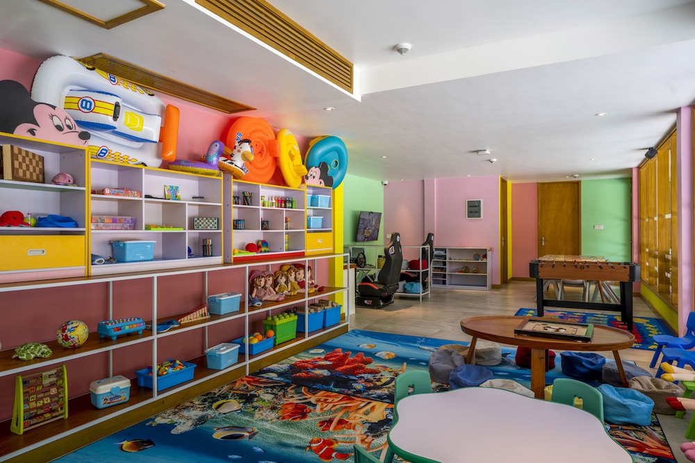 Emerald Faarufushi Resort & Spa — снимок 25