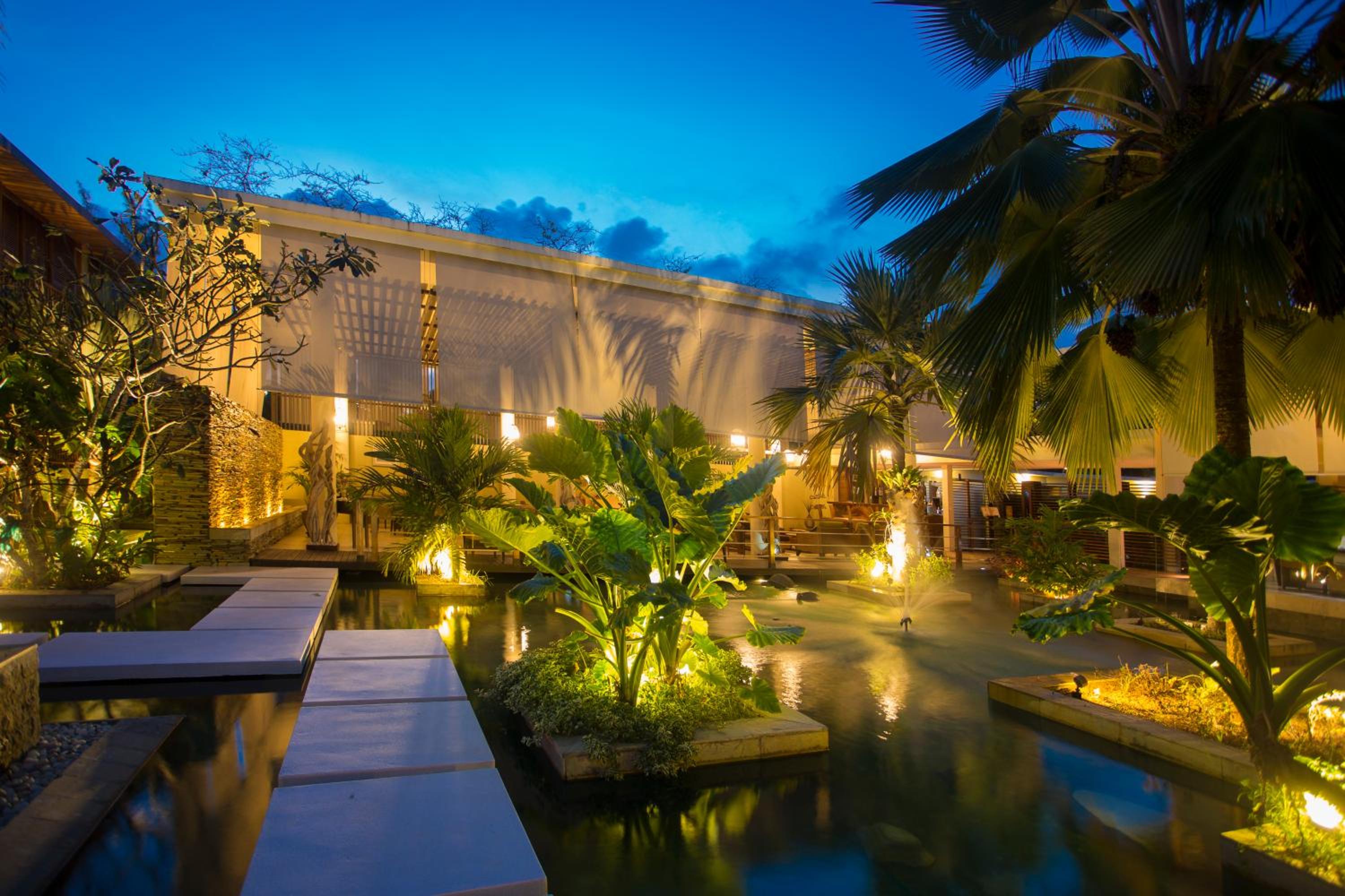 Dhevatara Beach Hotel — снимок 20