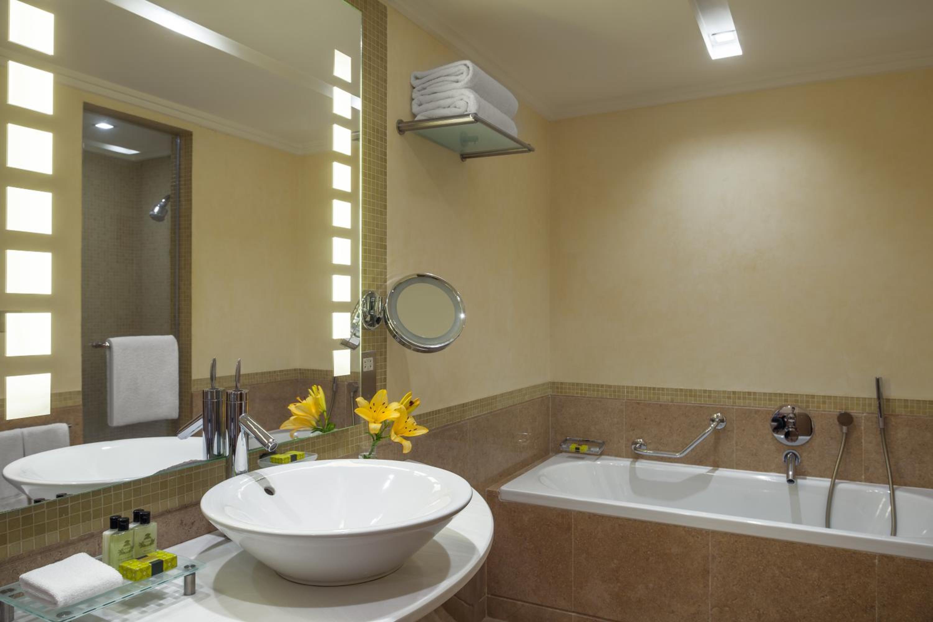 InterContinental Riyadh, an IHG Hotel — снимок 2