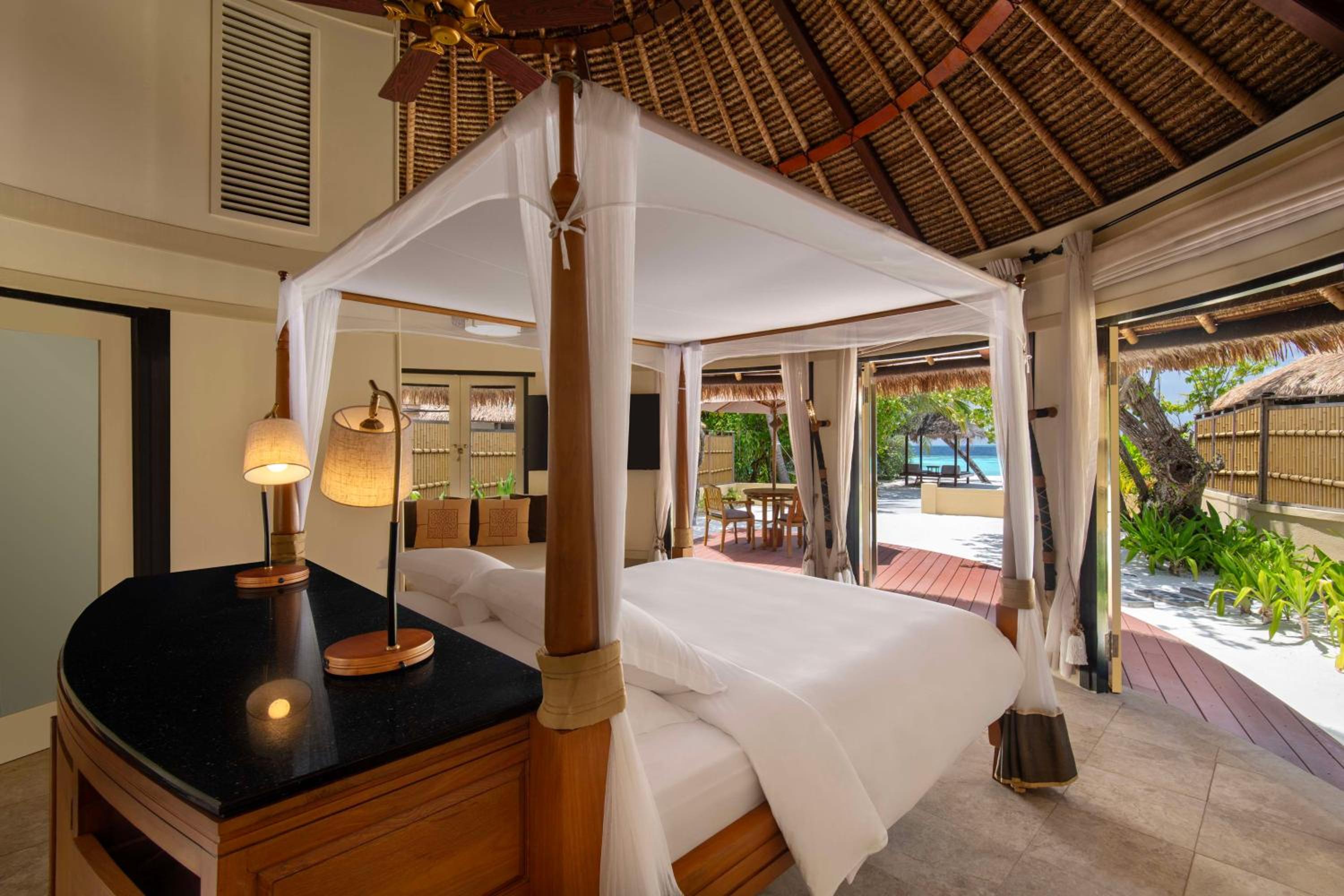 Banyan Tree Maldives Vabbinfaru — снимок 16