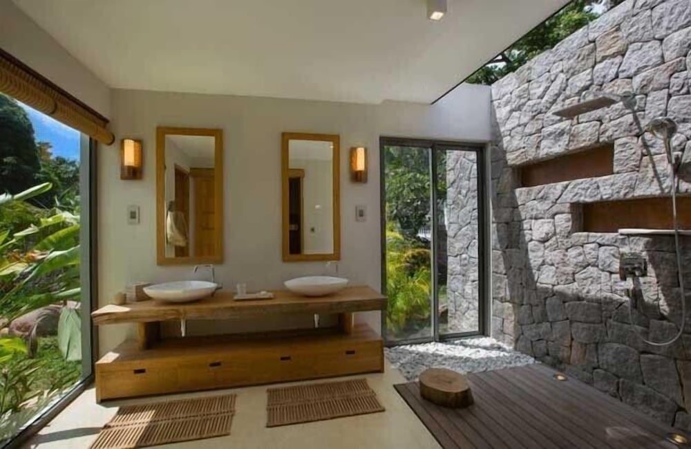 Villa Deckenia — снимок 23