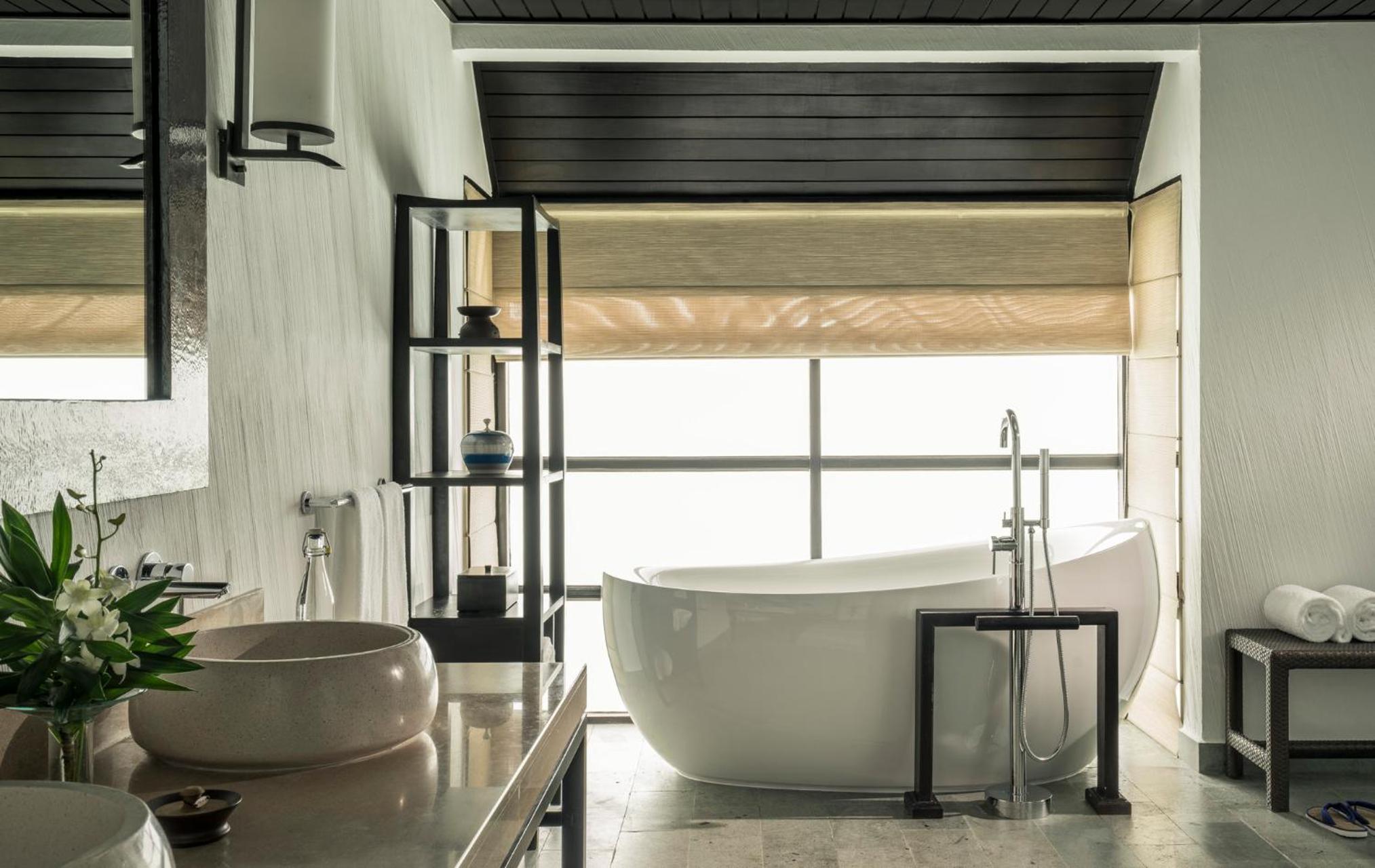 Four Seasons Resort Maldives at Kuda Huraa — снимок 13