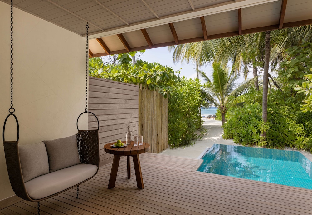 Avani + Fares Maldives — снимок 2