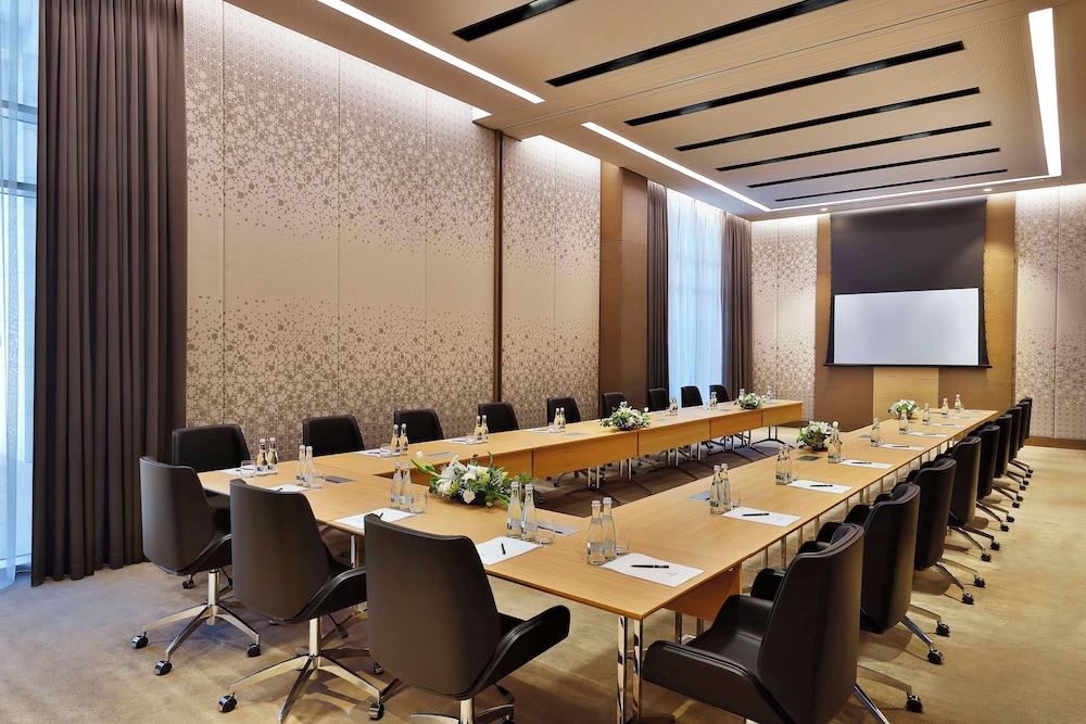Hilton Abu Dhabi Yas Island — снимок 10