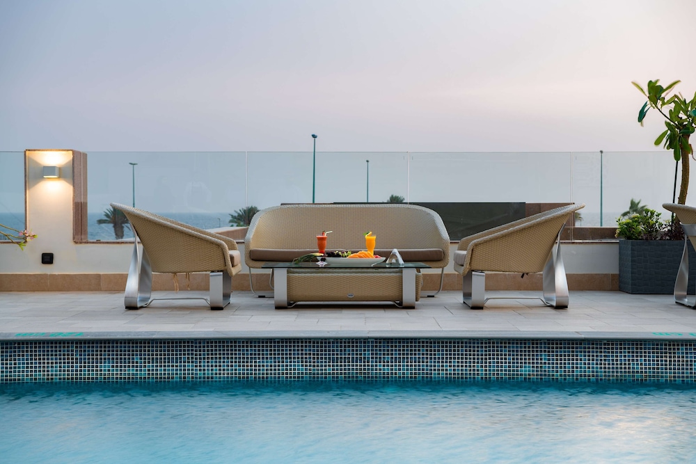 Radisson Blu Hotel, Jeddah Corniche — снимок 16