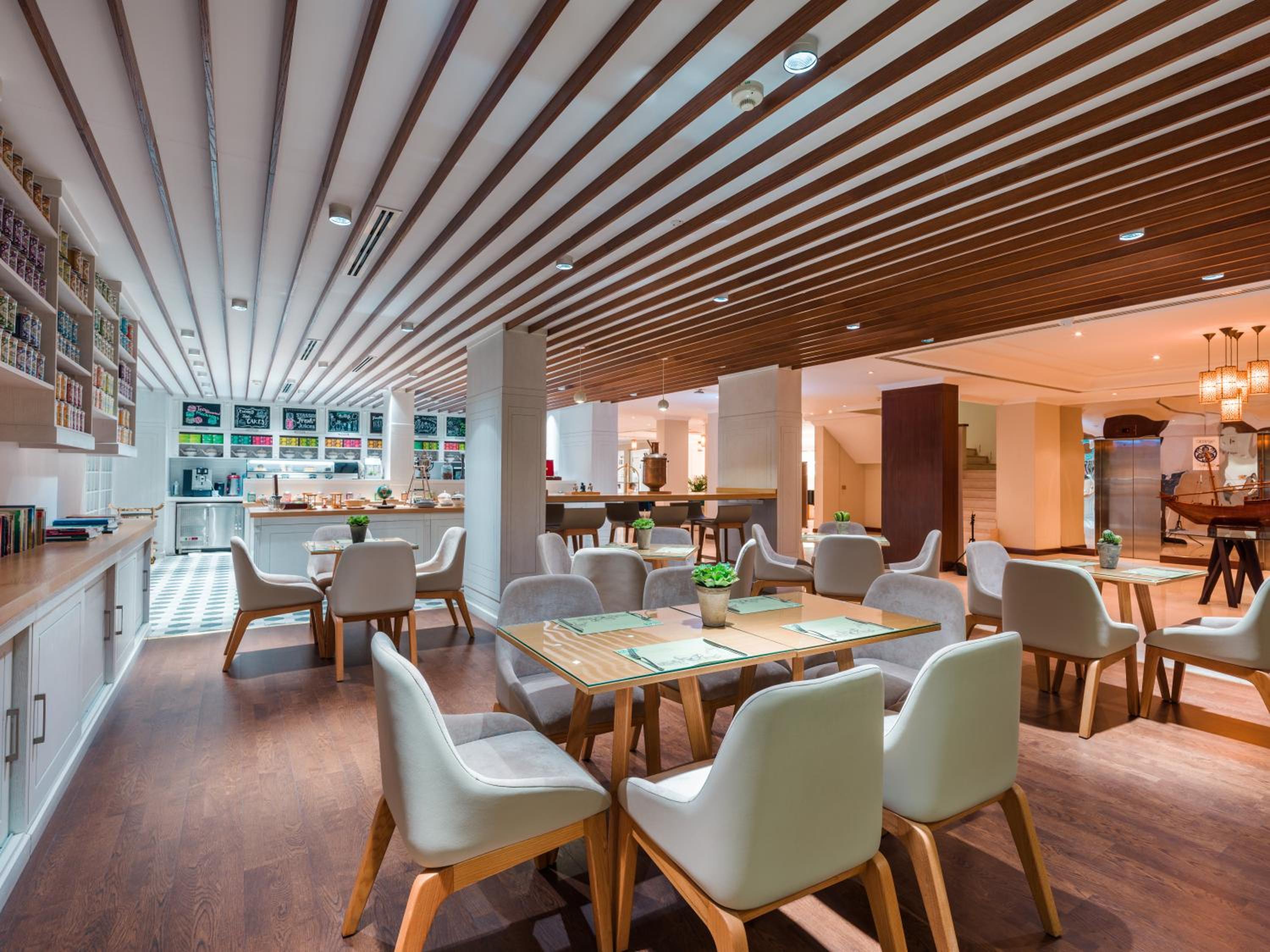Al Falaj Hotel — снимок 17