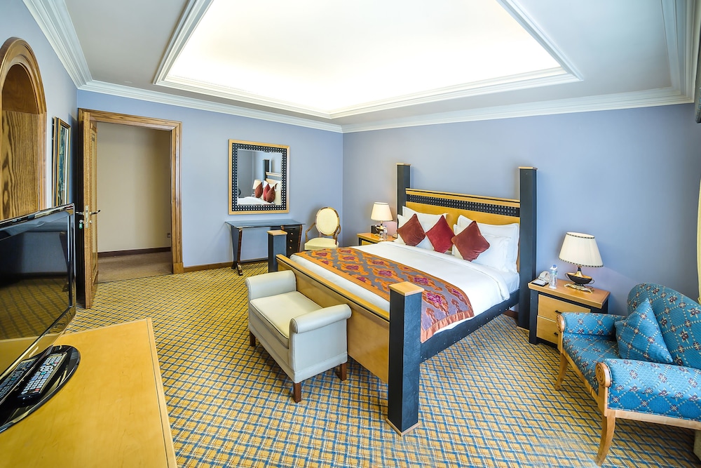 Al Raha Beach Hotel — снимок 12