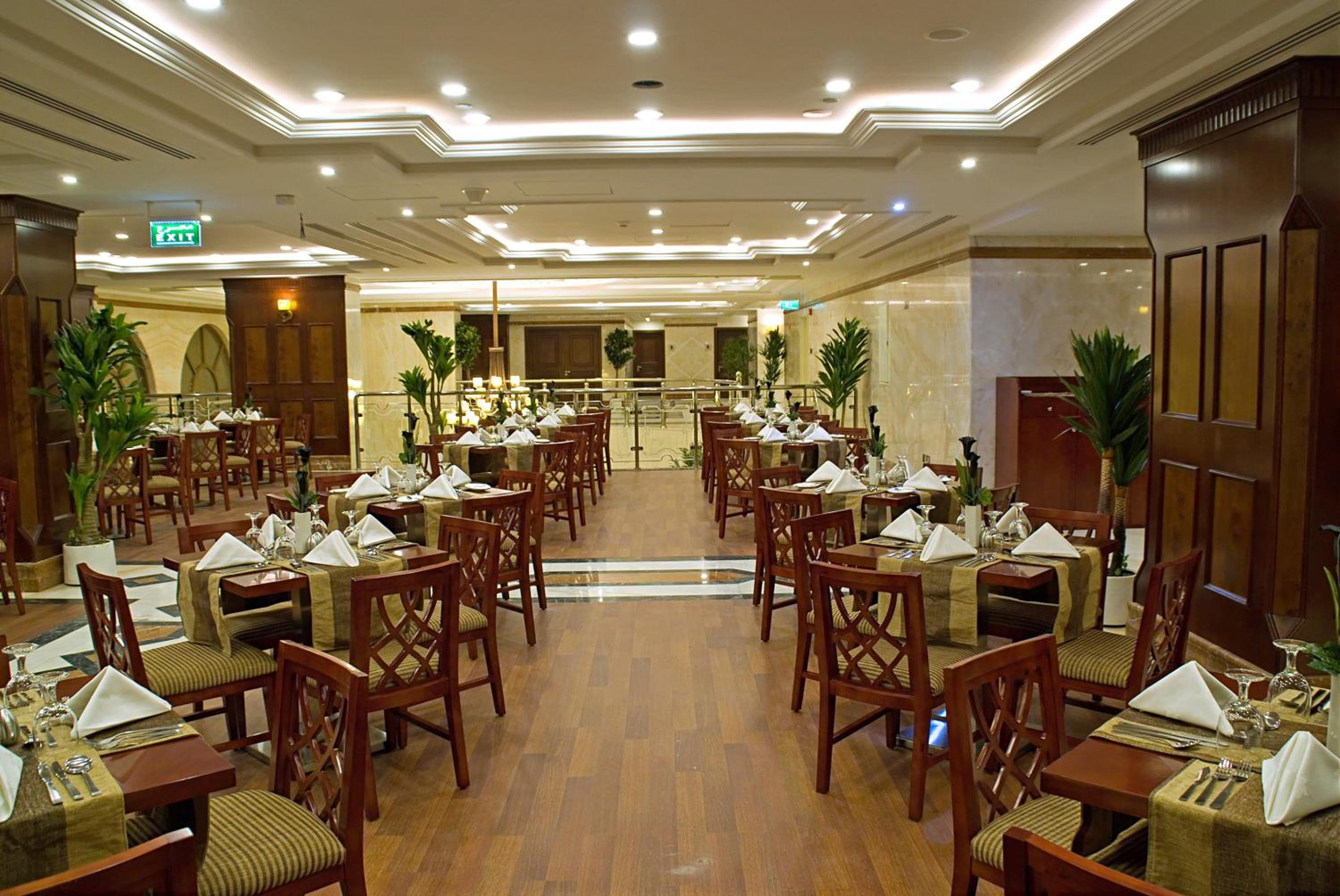 Al Eiman Royal Hotel — снимок 10