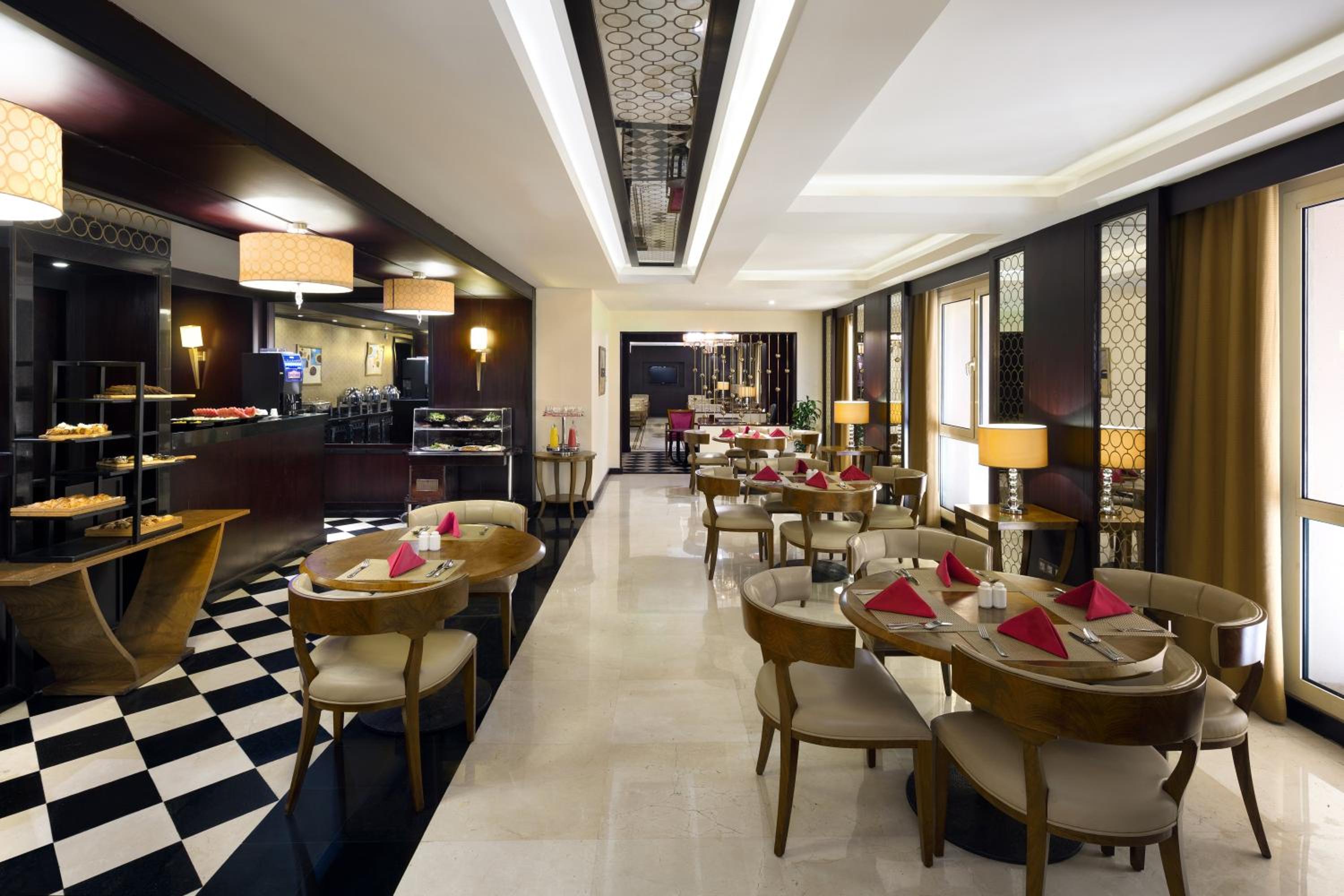 Crowne Plaza Al Khobar, an IHG Hotel — снимок 2