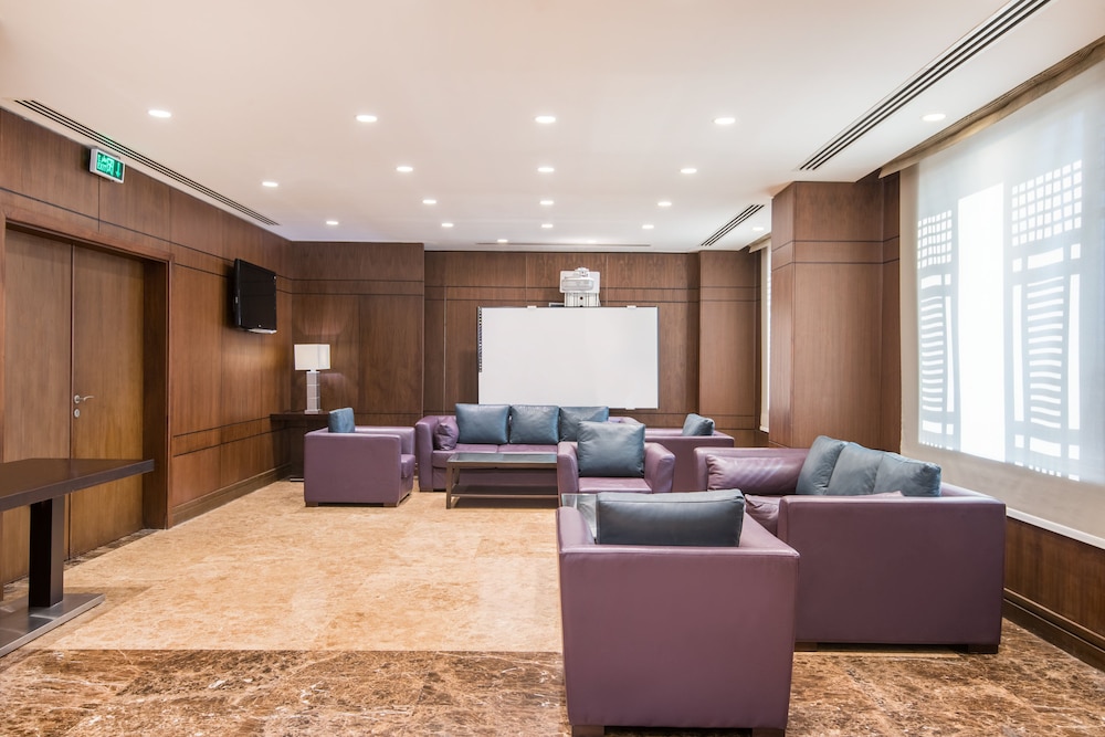 Crowne Plaza Madinah, an IHG Hotel — снимок 23