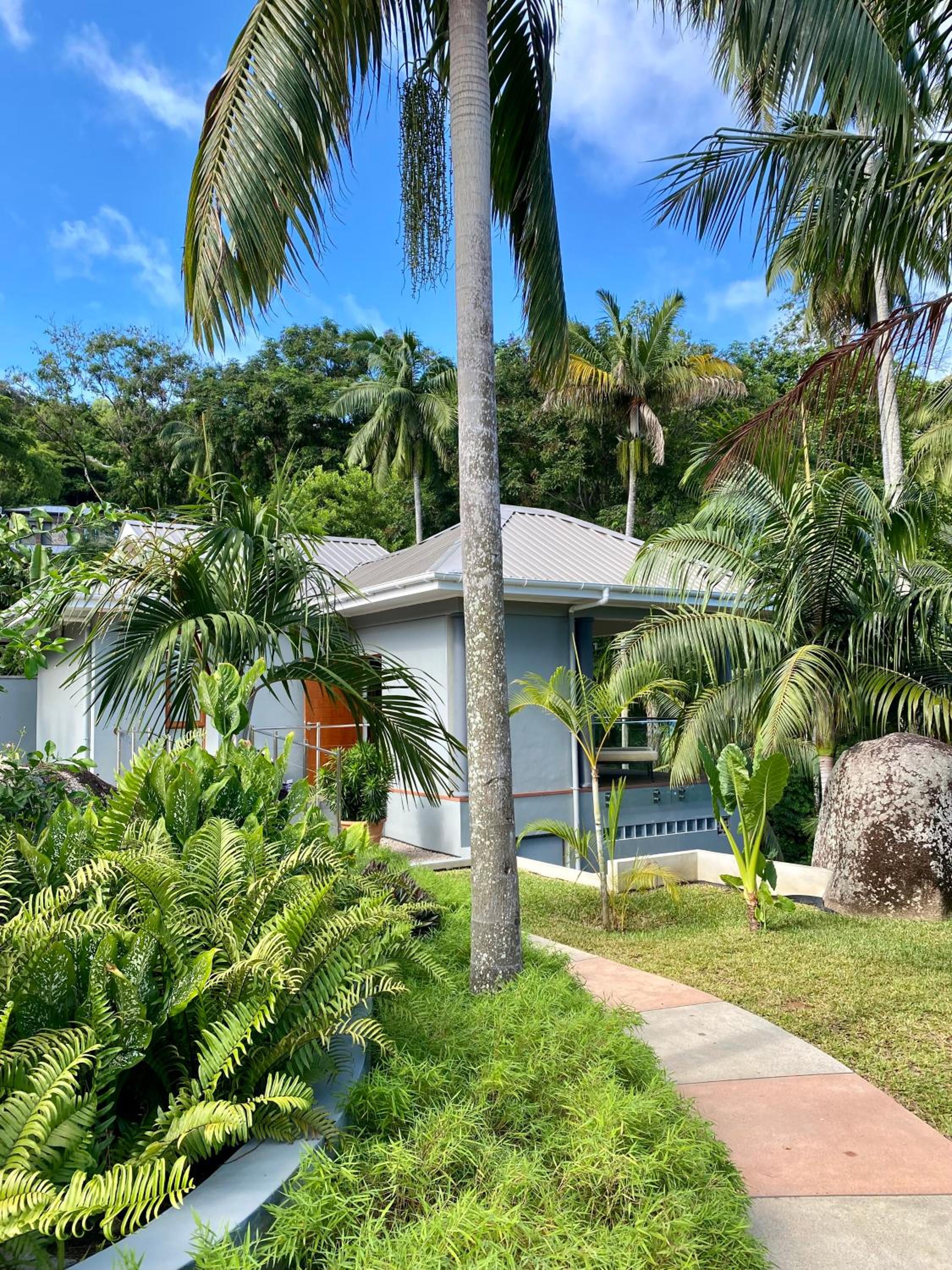 Anse Soleil Beachcomber Hotel and Self Catering — снимок 4