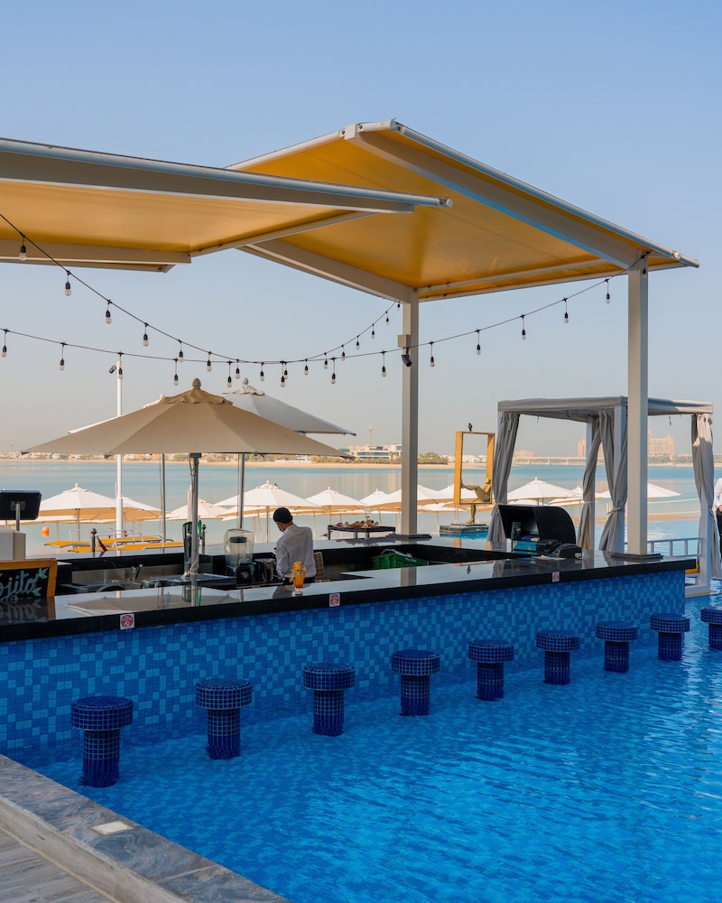 C Central Resort the Palm — снимок 3