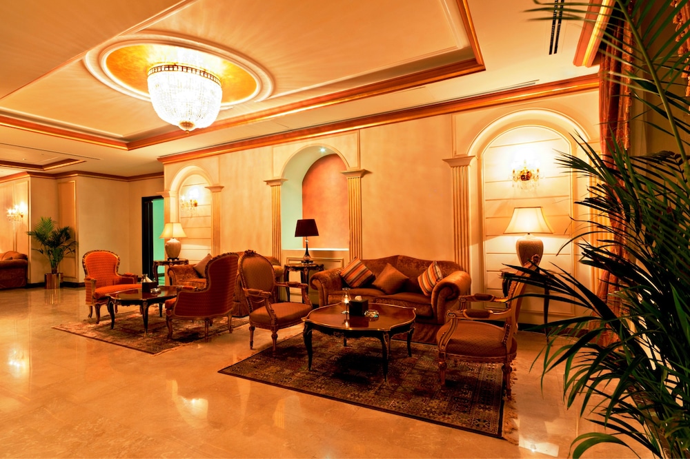 Magnum Hotel & Suites West Bay — снимок 25