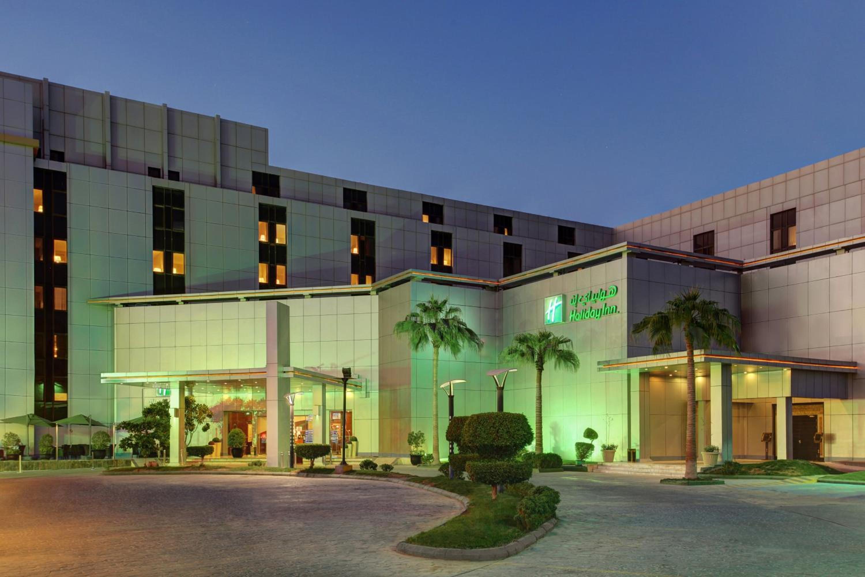 Holiday Inn Riyadh al qasr, an IHG Hotel — вид курорта
